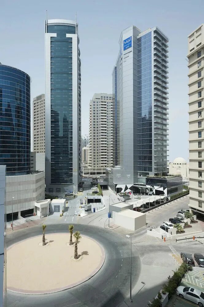 Tryp by wyndham barsha heights. Отель в Дубае Tryp by Wyndham. Tryp by Wyndham Barsha heights 4 Дубай. Аль барша Дубай. Barsha heights район Дубай.