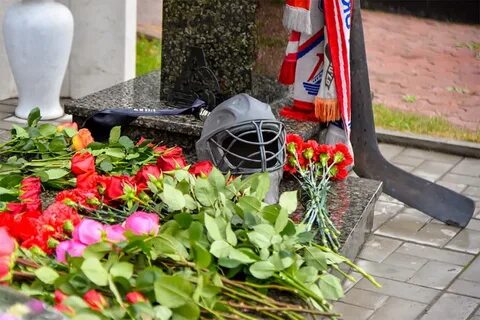 Погибшим год назад в