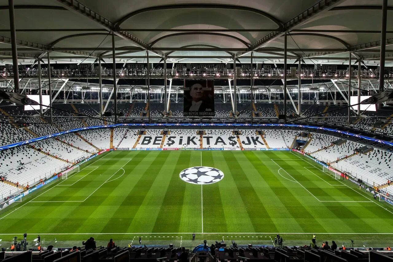 Стадион бешикташ. Водафон Арена Бешикташ. Стадион Бешикташ в Стамбуле. Vodafone Arena. Стадион Бешикташа 2023.