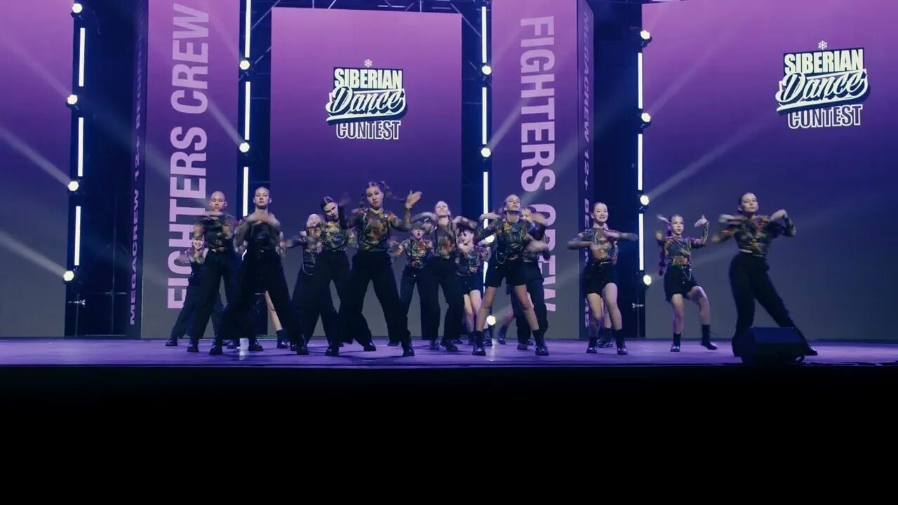 Выступления группы ds crew. Крю танцы. дс крю танцы на тнт. танцы 2025. dg crew танцы.