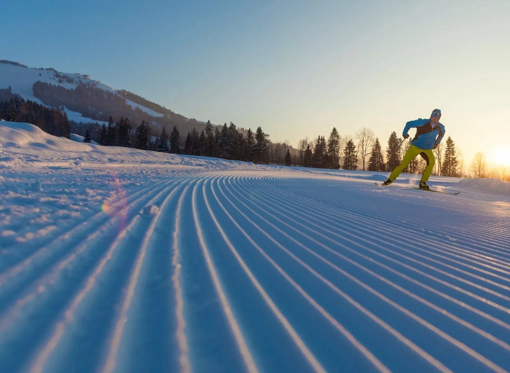 Skiing track. Тирвас лыжная трасса. Трасса для беговых лыж. Лыжные трассы для беговых лыж. Классическая Лыжня.