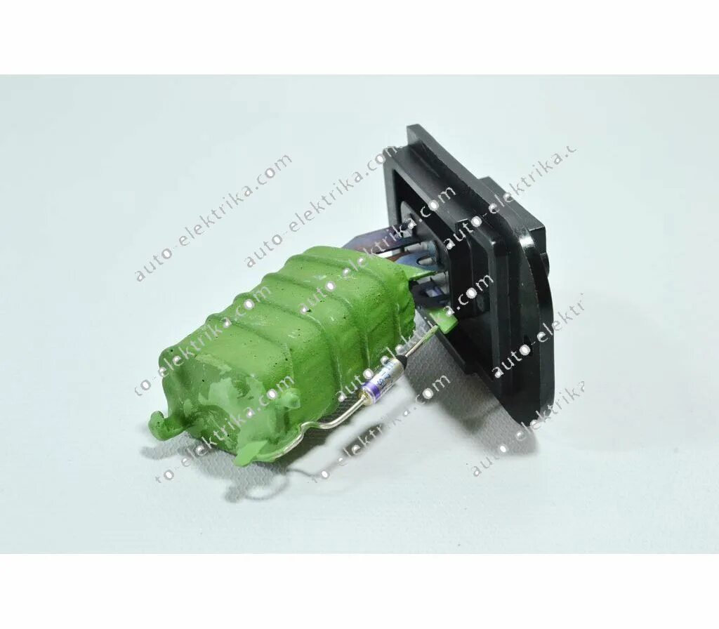 Резистор отопителя соатэ 2110-8118 022. Резистор печки 2110 старого образца. Резистор сопротивления печки ваз 2110. Сопротивление печки 2110 фото. Резистор печки 2110 старого образца.