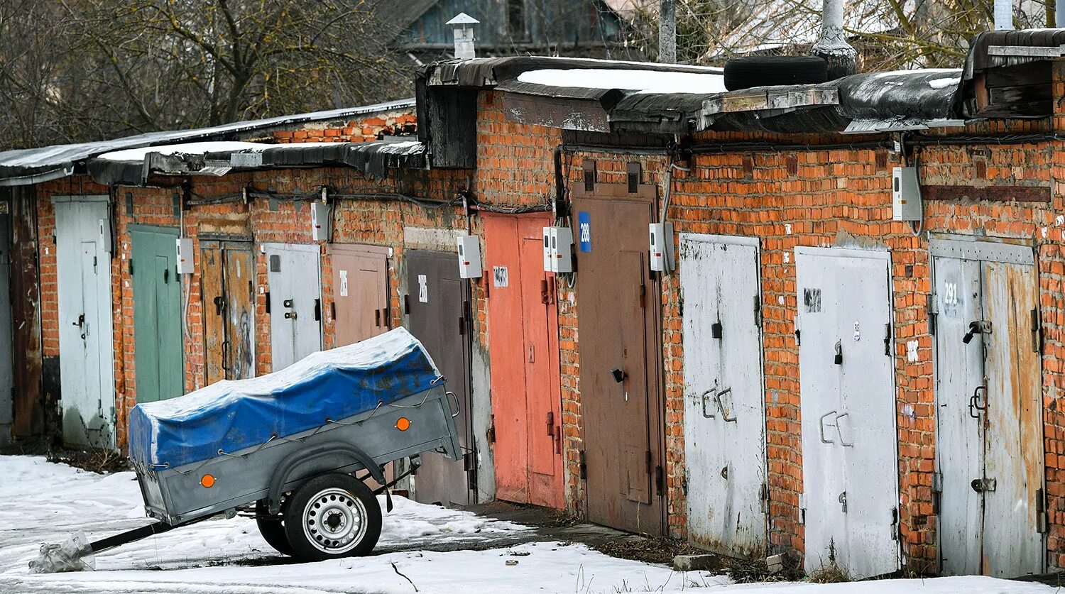 Как оформить гараж без гаражной амнистии. Гаражная амнистия. гараж российский. название гаража.