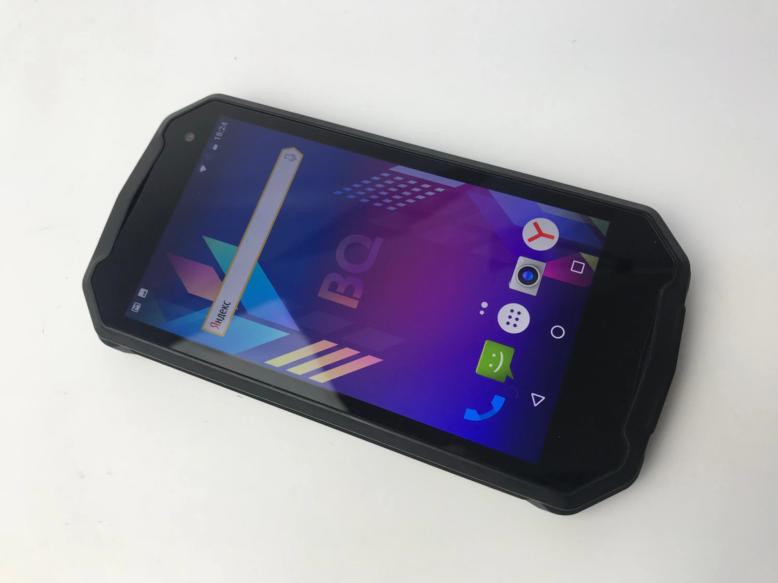 Bq shark. Bq shark pro. bq space mini. bq shark rush полосы на дисплее. телевизор бикью.