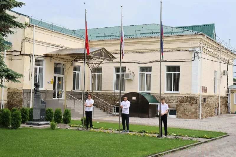 Лабинский аграрный. Лабинский колледж аграрный колледж. Лабинский аграрный техникум лабинск. Фон для аграрного колледжа. Лабинский аграрный.