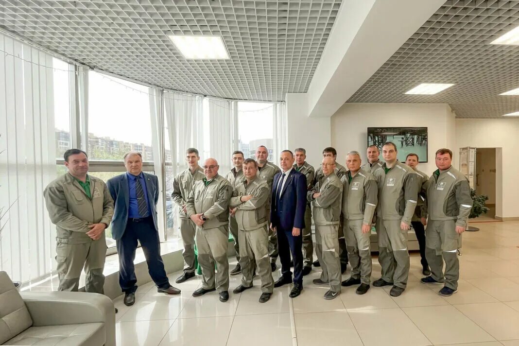 Управляющая компания зеленый сад рязань. Зеленый сад управляющая компания рязань. Управляющая компания зеленый сад рязань. Жк зеленый сад рязань. Солотчинское шоссе д2.