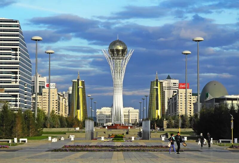 Астана архитектура. Монумент Астана-Байтерек. Байтерек Астана. Нурсултан столица Казахстана.