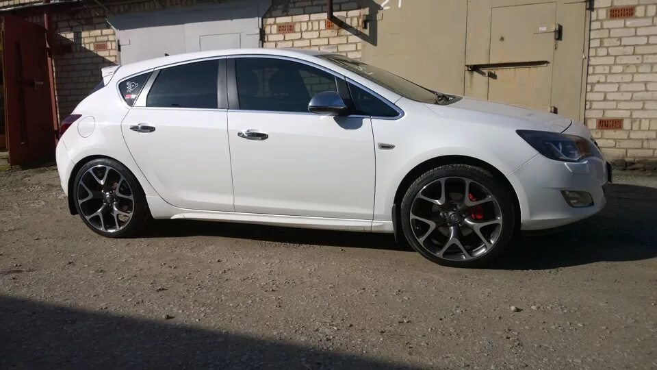Диски опель 5 105. Opel astra j диски r18.