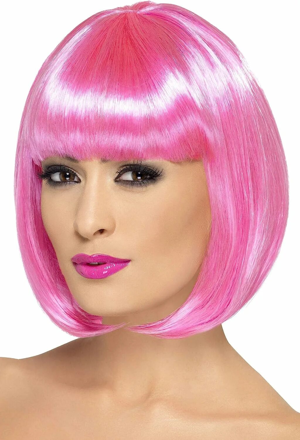 Парик макияж. Pink-wig-bob. парик розовый каре. ярко розовые волосы каре с челкой. парик розовый с короткой стрижкой.