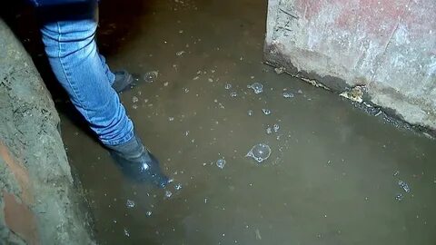 Нижний заливает