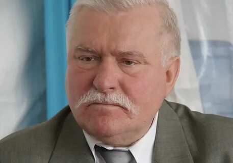 Леха валенси