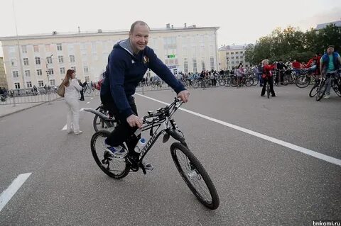 Около полутора