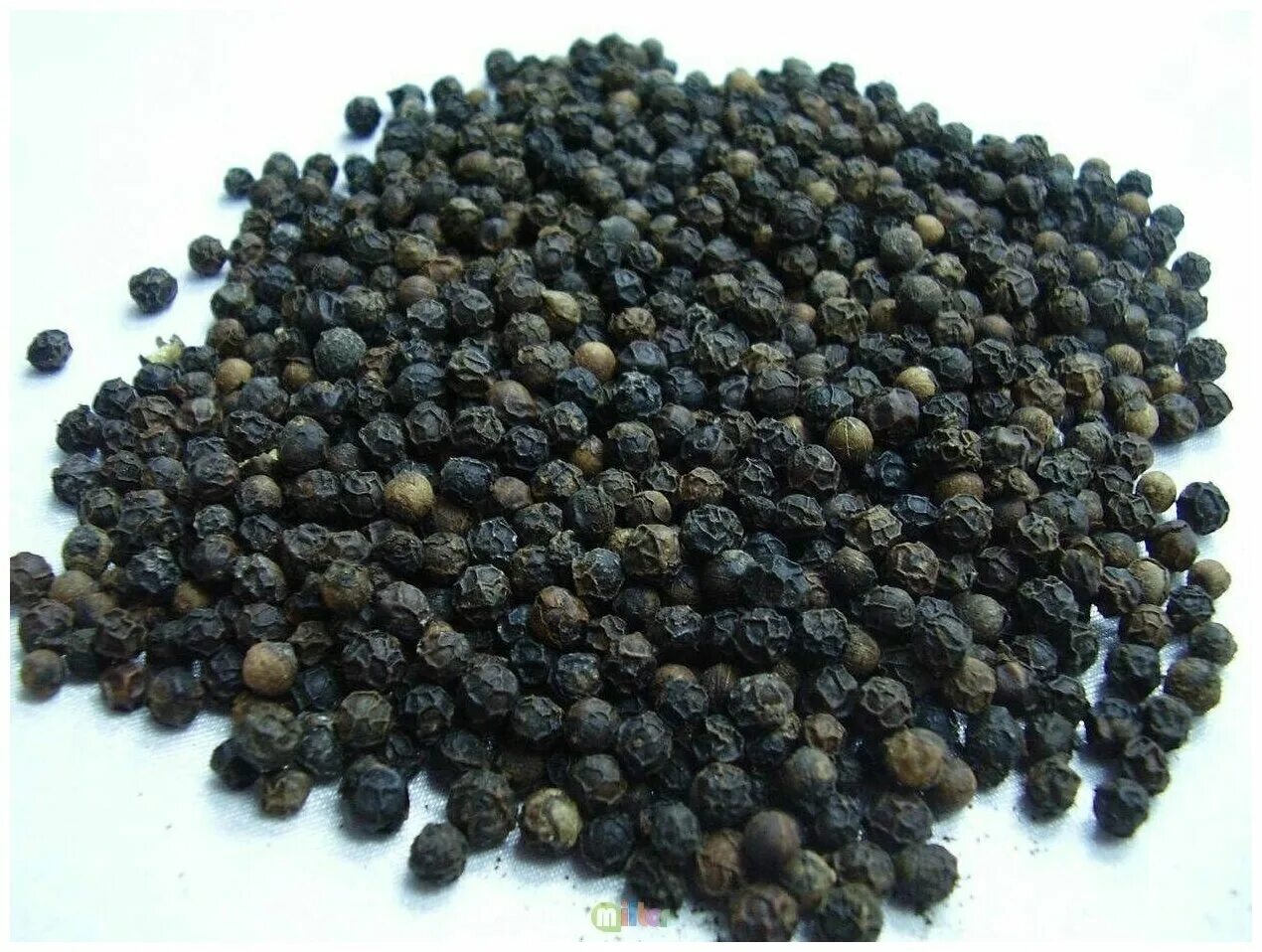 чёрный перец горошком от поноса. черный горошек от поноса. черный горошек от поноса. перец чёрный. перец черный молотый.