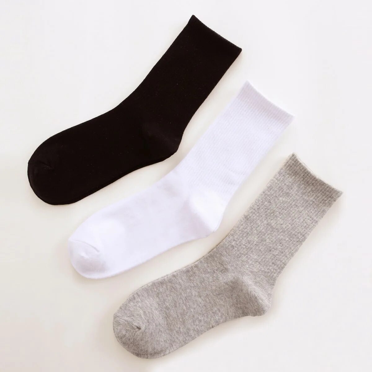 Мужские яркие однотонные носки. Однотонные носки. Носки цветные однотонные. Мужские яркие однотонные носки. Носки высокие однотонные.