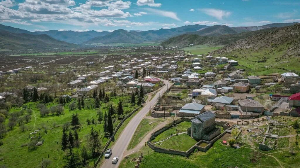 Квемо болниси грузия. Село квемо болниси грузия. Село квемо болниси грузия. Болнисский сион грузия. Квемо болниси грузия.