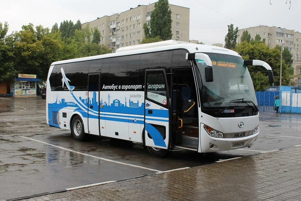 Автобус аэропорт Гагарин. Автобус э. Автобусы Саратова. Автобус Гагарин Саратов.