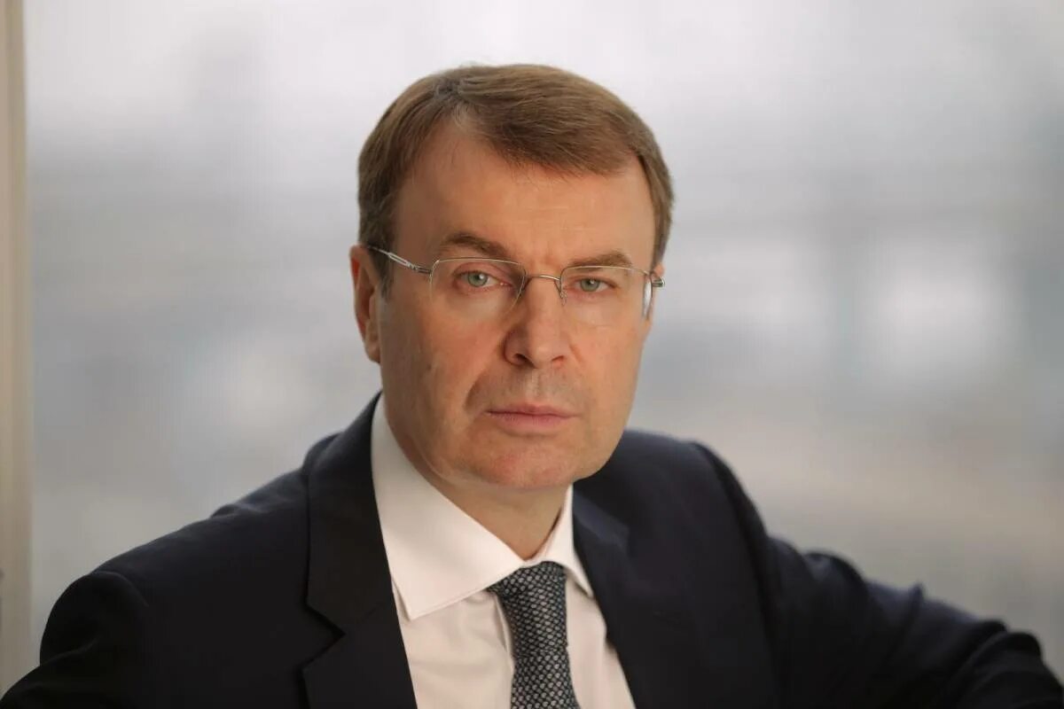 Зубарев стример. Зубарев красноярск депутат. Зубарев смотрит главная. Зубарев смотрит главная. Зубарев с братом.