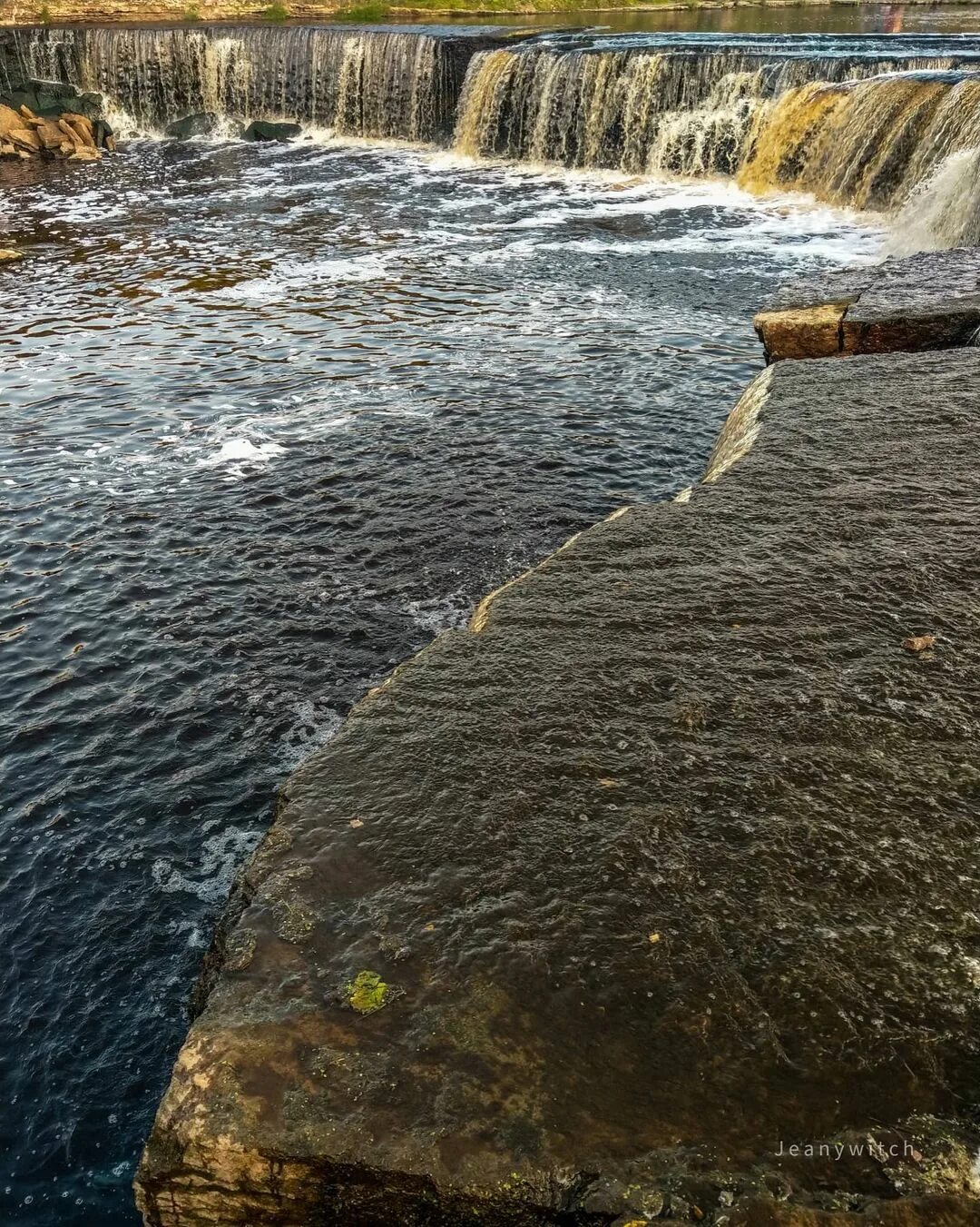 Большой тосненский водопад. Тосненский (Гертовский) водопад,. Большой водопад в Саблино. Тосно водопад. Саблинский водопад Ленинградская область.