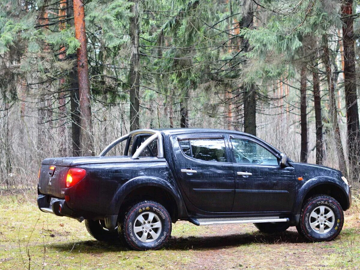 Mitsubishi l200. Мицубиси л200. Mitsubishi l200 IV. Mitsubishi l200 пикап.