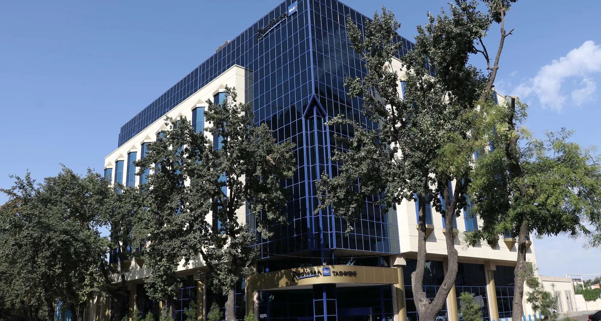 Рэдиссон ташкент. Рэдиссон блю ташкент. radisson blu hotel ташкент. гостиница рэдиссон в ташкенте. управляющий рэдиссон блю узбекистан ташкент.