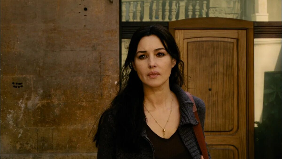 Моника беллуччи 2009. Не оборачивайся фильм 2009. Фильм не оглядывайся карин фоссум. Не оглядывайся фильм 2009. Софи марсо не оглядывайся.