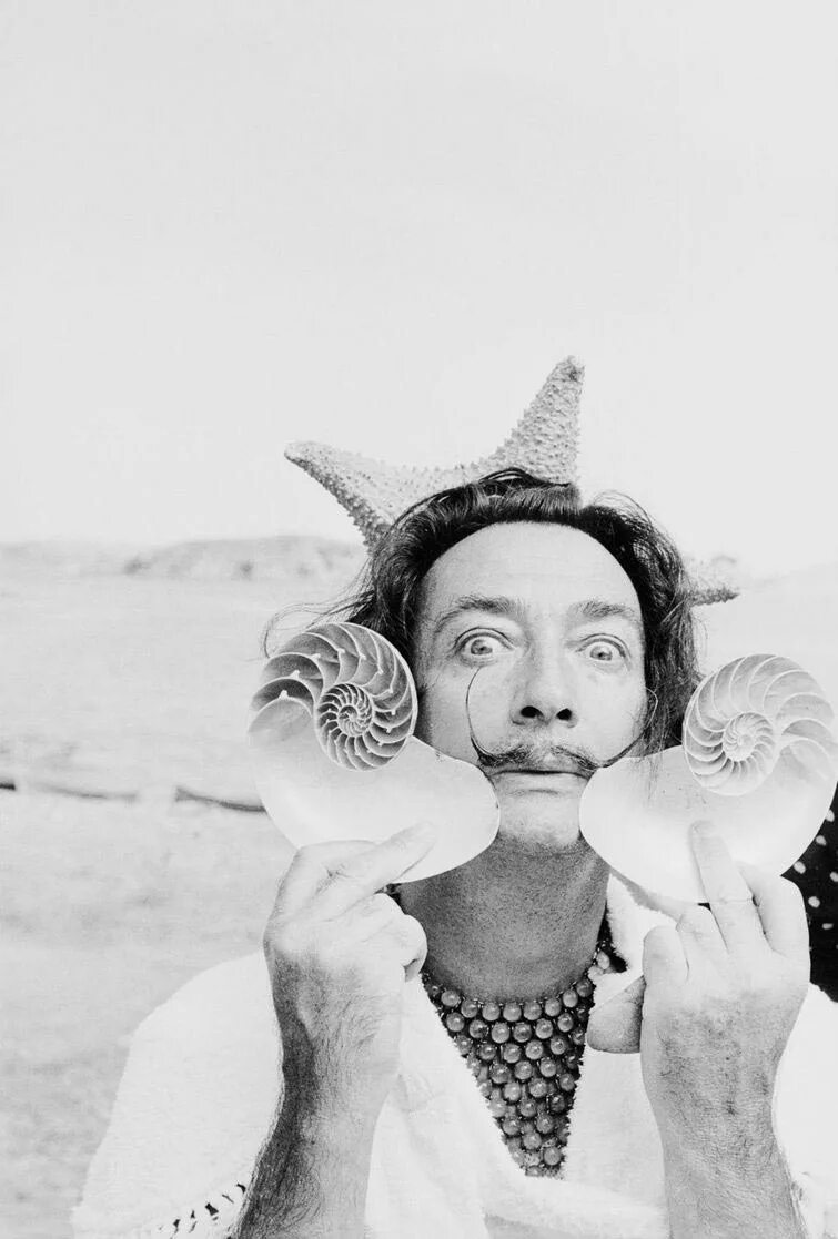 Сальвадор дали фото. Salvador dali картины. Dali salvador dali портрет. Безумный сальвадор дали. Сальвадор дали.