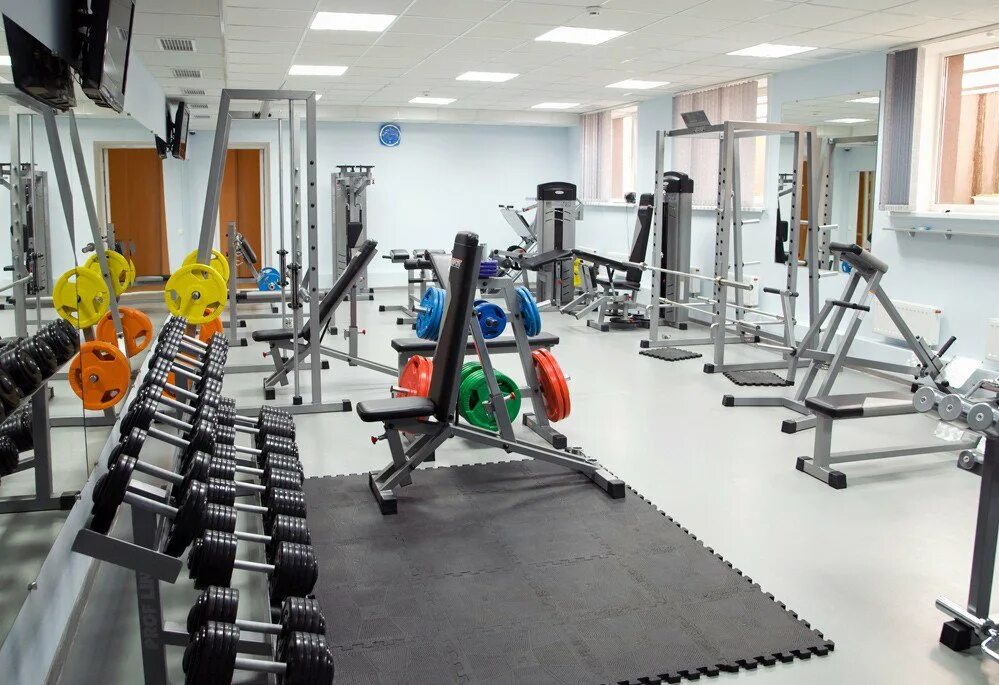 Богатырь красноярск тренажерный зал. Fusion fitness автозаводская. Джиммикс ставрополь доваторцев. Спортзал база ставрополь. Тренажерный зал ставрополь.