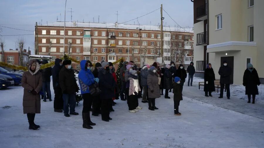 В канун Нового года в поселке Монетный сдан дом для переселенцев из аварийного ж