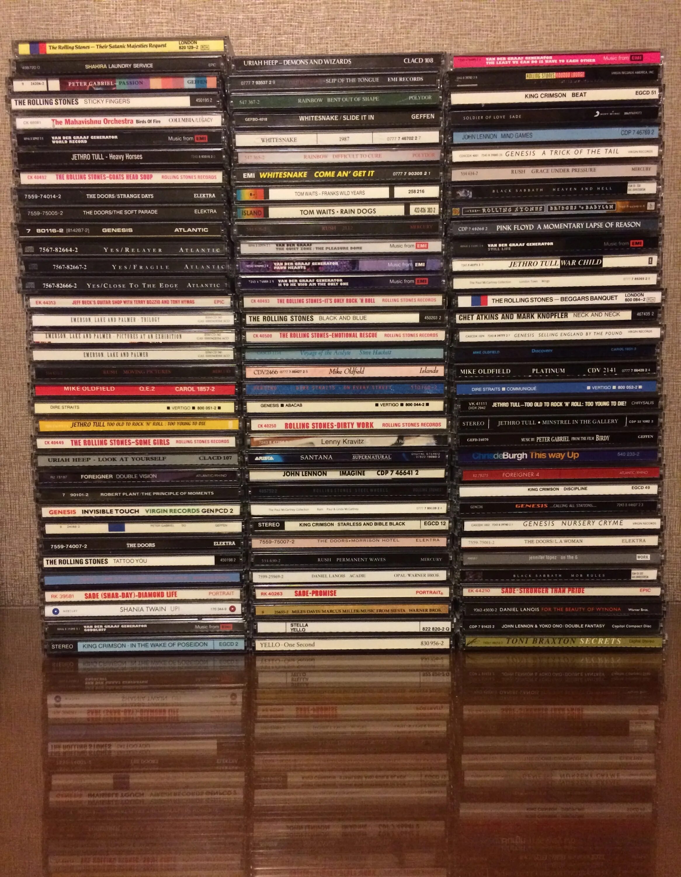 Диски CD магазин пурпурный Легион. Коллекция музыкальных дисков. Коллекция CD дисков. Магазин музыкальных дисков.
