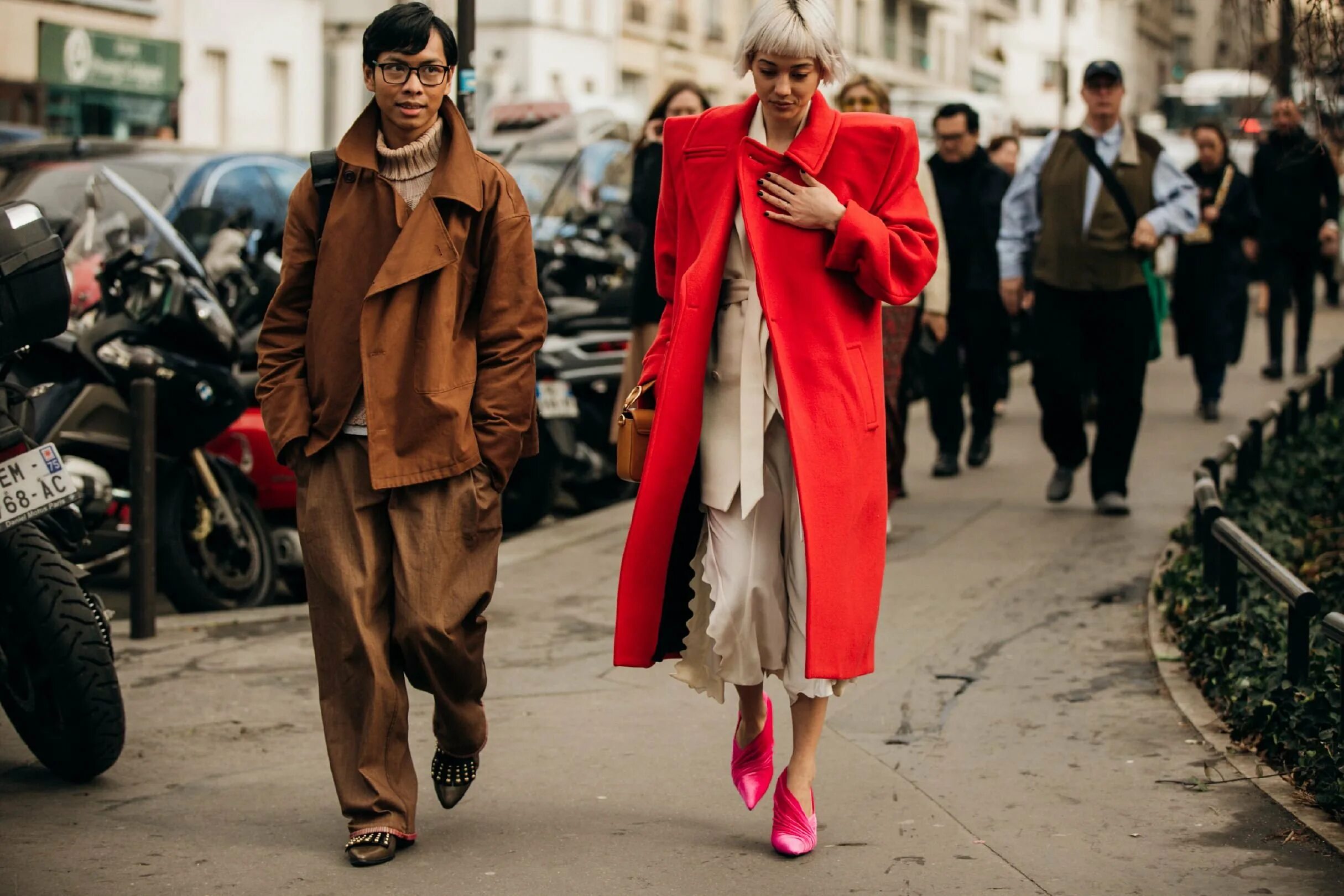 Нынешняя мода уличная. Моды стрит стайл. Streetstyle на неделе моды в нью-йорке. Стрит-стайл стиль одежды. Моды стрит стайл.