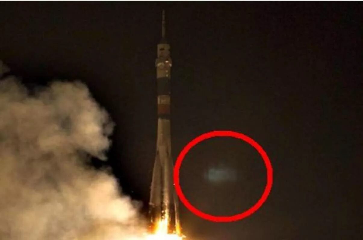 Замечена ракета. Ракета вблизи. нло запуск ракеты. нло на байконуре. нло рядом с ракетой.