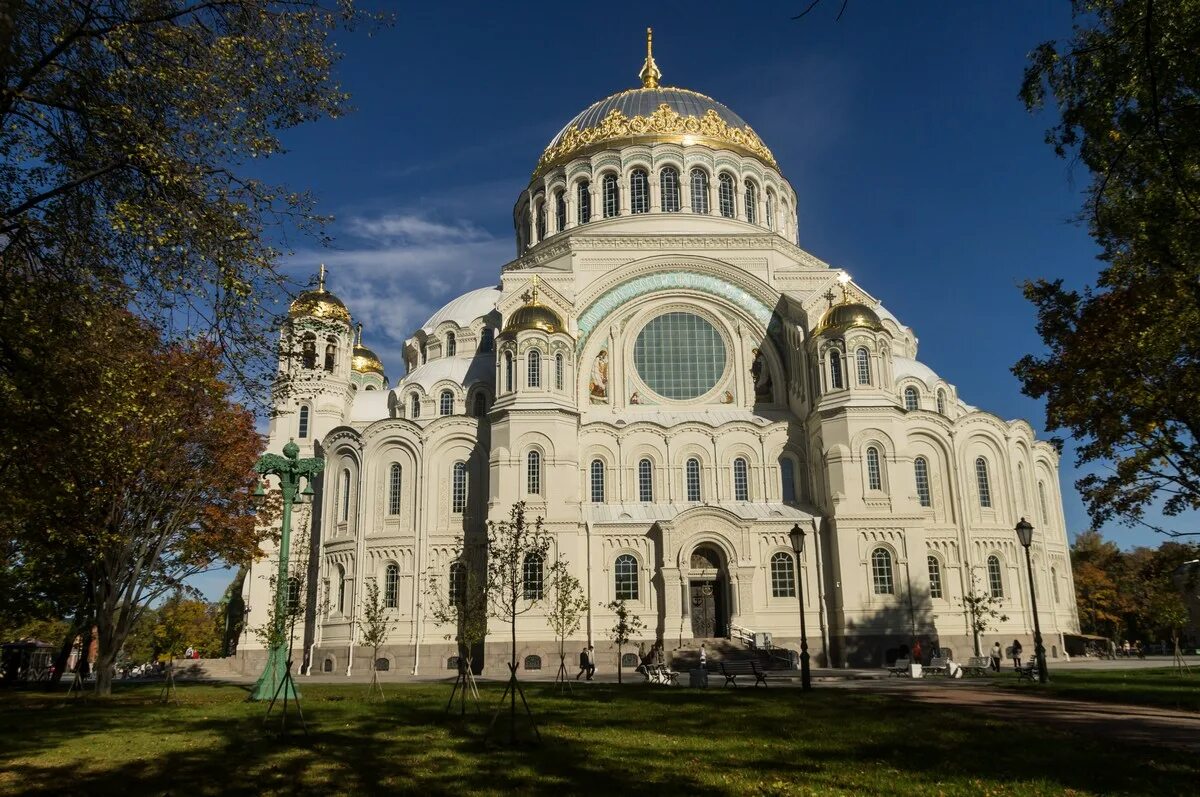 Военно морской кадетский корпус в кронштадте. Кронштадт одежда. Данила козловский кадетский корпус. Садовая 26 военторг. Кронштадт одежда.