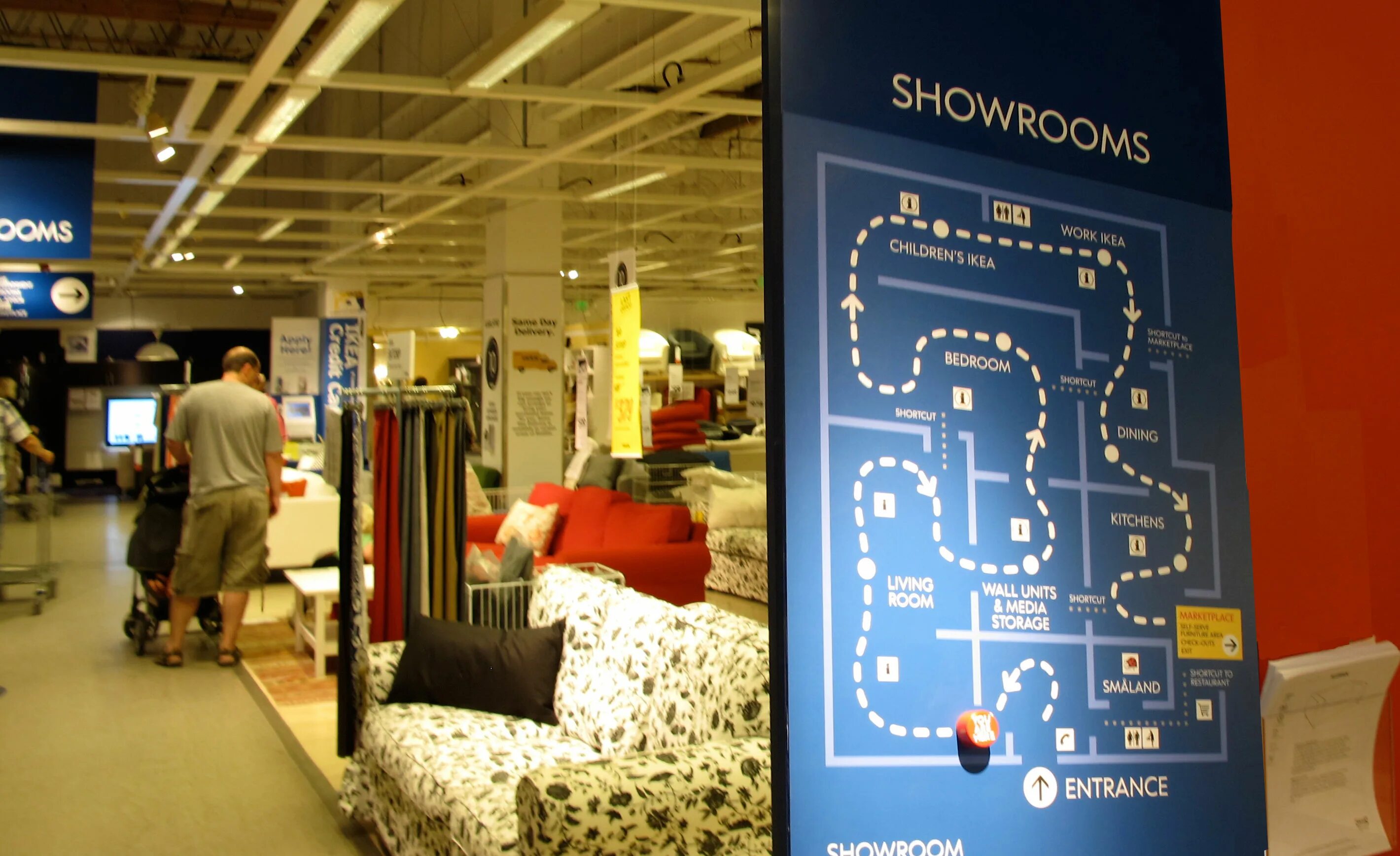 Икеа Showrooms. Ikea Store Showrooms. Ikea work. Оформление интерьера ikea Showrooms с логотипом. Do you ever shop