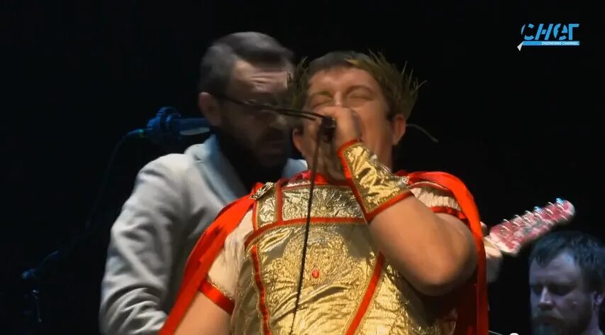 Шнур ехай. Ленинград дорожная. Ленинград ехай на. Ленинград ехай на. Пузо ленинград дорожная.