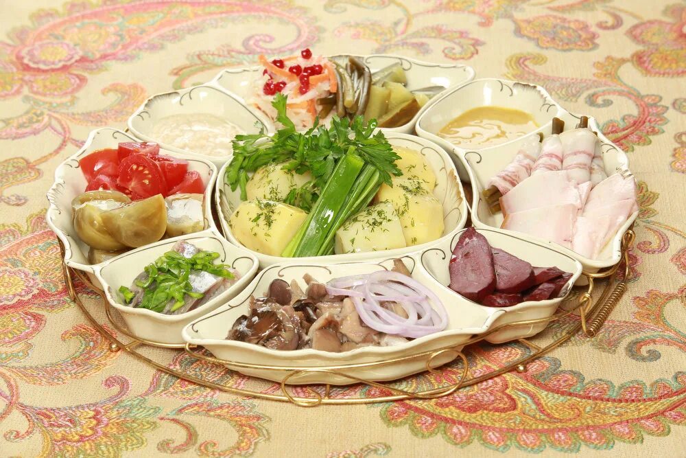 Блюда русской кухни. Современная русская кухня. Русская кухня блюда. Русская кухня национальные блюда. Оформление готовых блюд