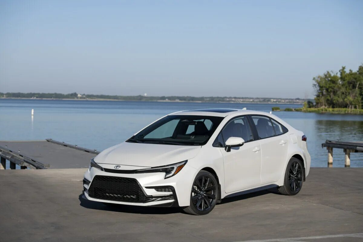 Новая тойота королла 2023. Toyota Corolla 2023. Toyota Corolla 2023 sedan. Тойота Королла Королла 2023. Toyota Corolla 2023 года.