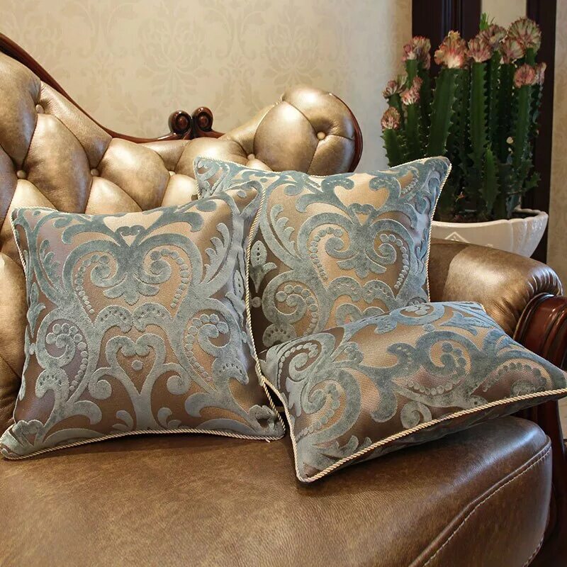Подушки на диван фото. Декоративные подушки. Подушки диванные декоративные. Подушка интерьерная. Красивые подушки.