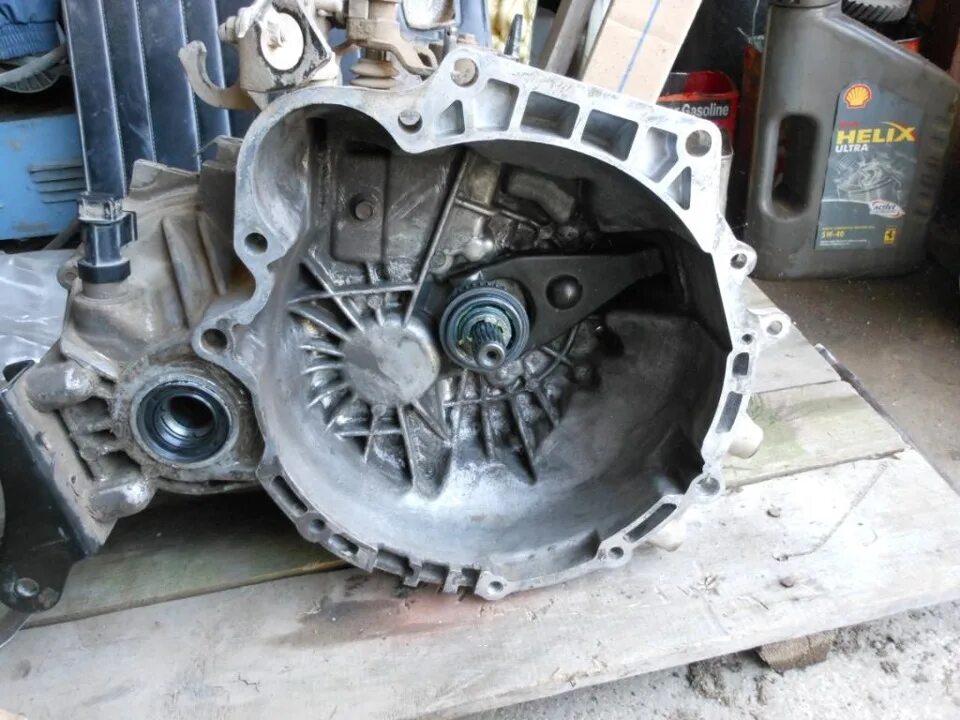 Кпп getz. Мкпп hyundai accent. мкпп hyundai getz 1.4. мкпп гетц 1.6. коробка на хендай гетц 1.4 механика.