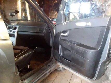 Установка дверных карт приора