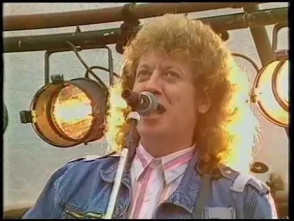 L a slade. Slade ooh la la in l.a. slade - ohh la la in l.a.. ширли слейд пилот. slade - ooh la la in l.a обложки.