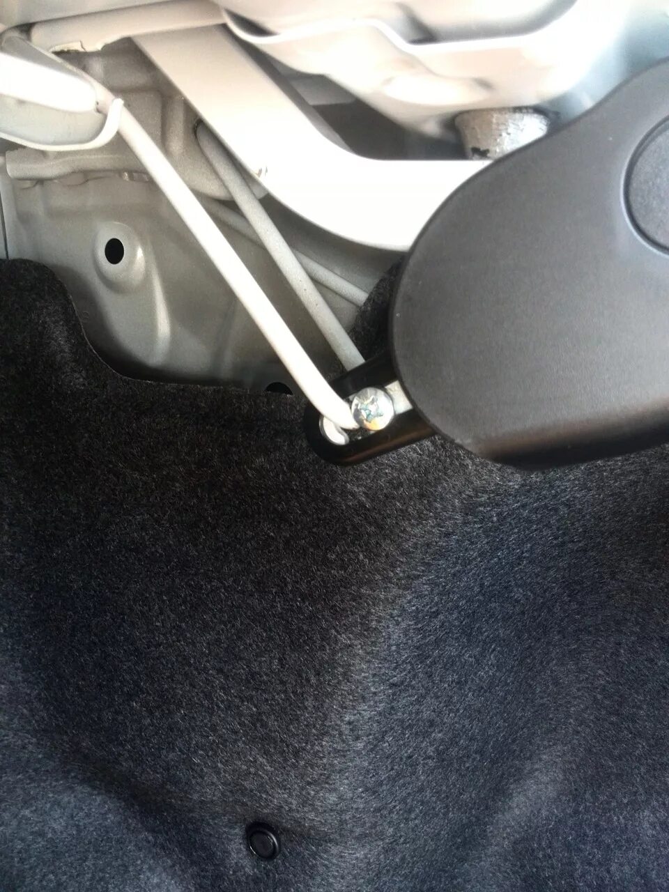 Полное открывание багажника - Toyota Camry (XV50), 2,5 л, 2015 года аксессуары D