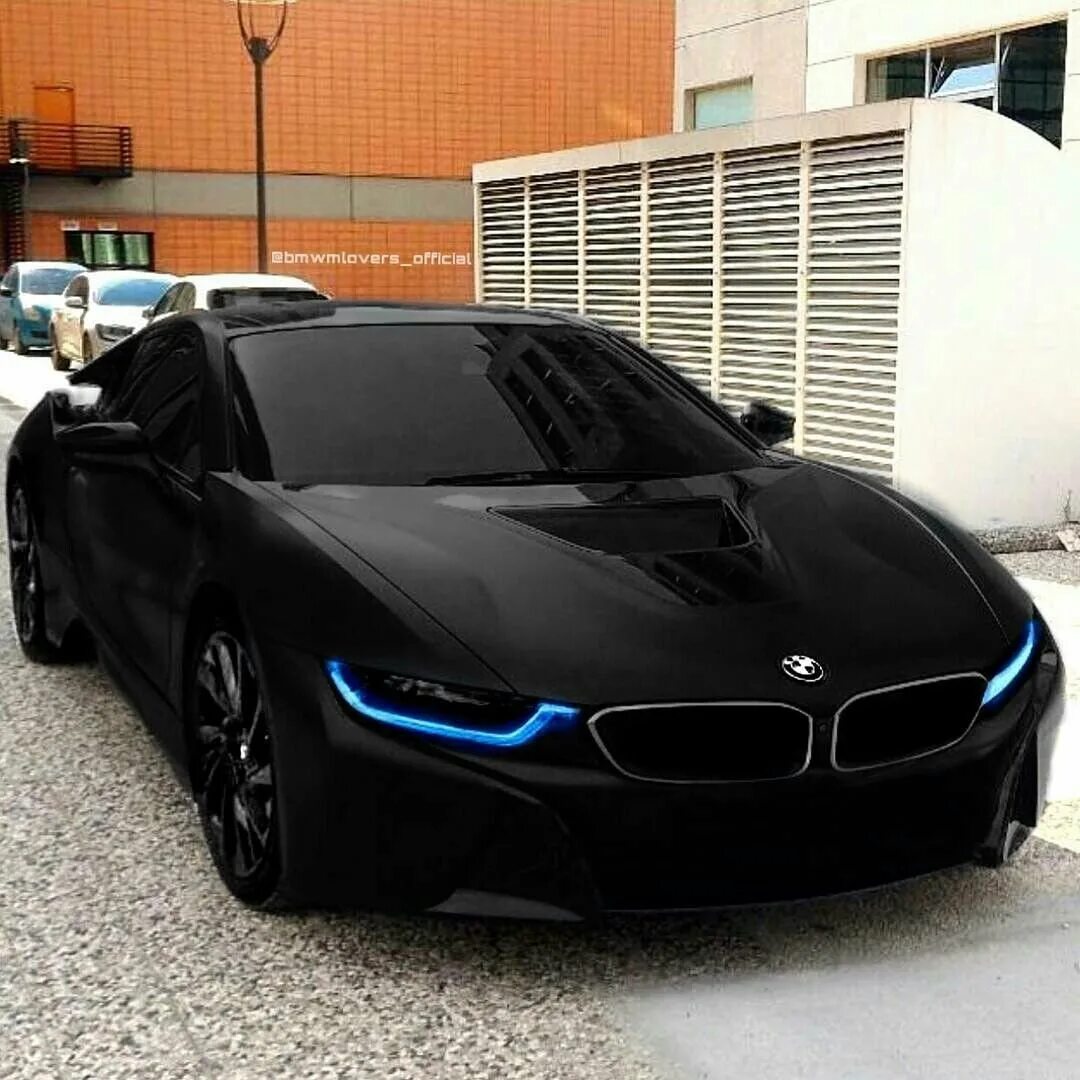 Черный матовый автомобиль. BMW i8 черная. БМВ i8 черная матовая. БМВ спорткар i8. BMW i8 2020.