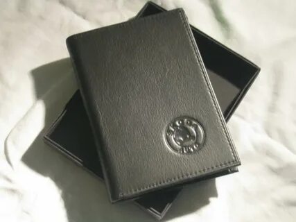 Портмоне логотипом