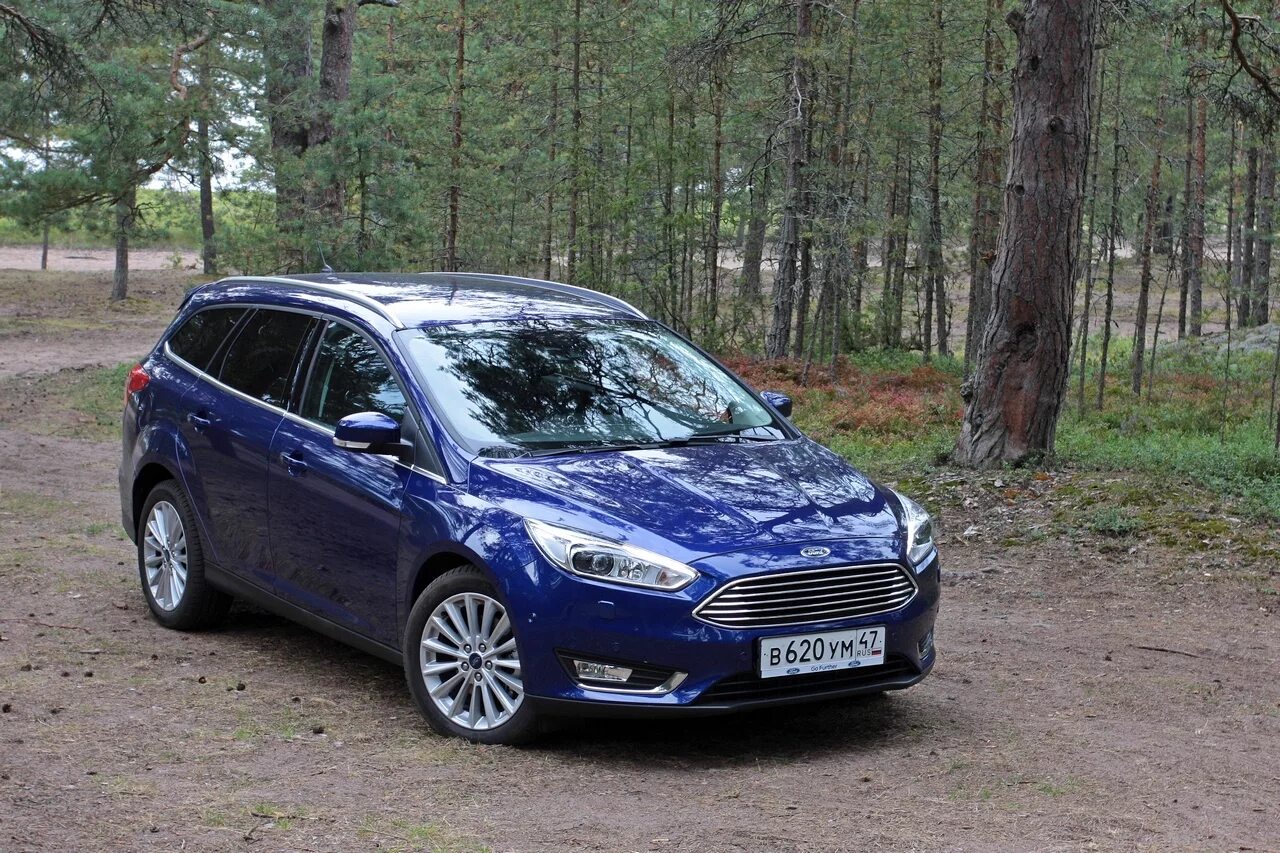 Фокус универсал характеристики. Ford Focus 3 универсал. Ford Focus 3 универсал 2014. Форд фокус 3 универсал 2017. Форд фокус 3 рестайл универсал.