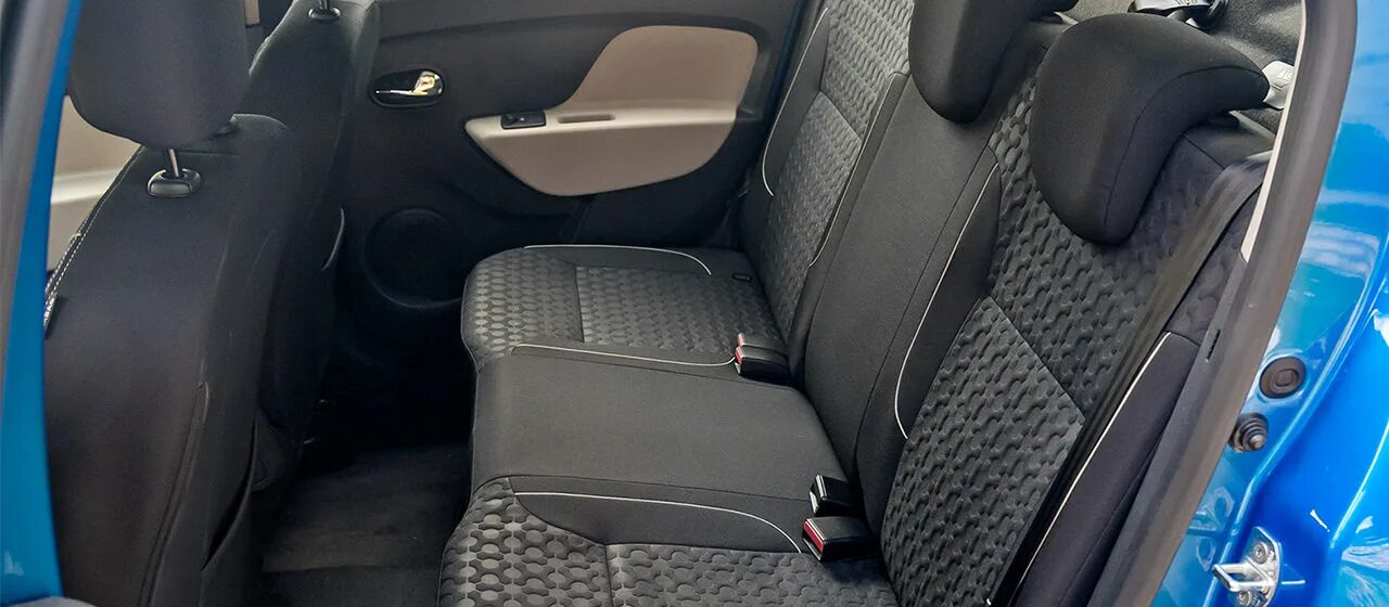 Сиденья рено логан 1. Задние сиденья рено логан. Задние складные сиденья рено. Задние сиденья логан 2. Renault logan 2 сиденья.