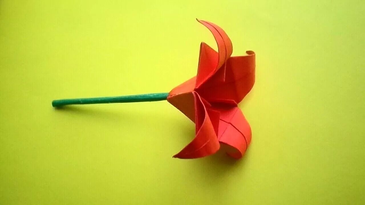 Оригами Лилия. Цветок оригами простой. Цветы оригами картинки. Оригами цветы Лилия. Цветок памяти крокус оригами