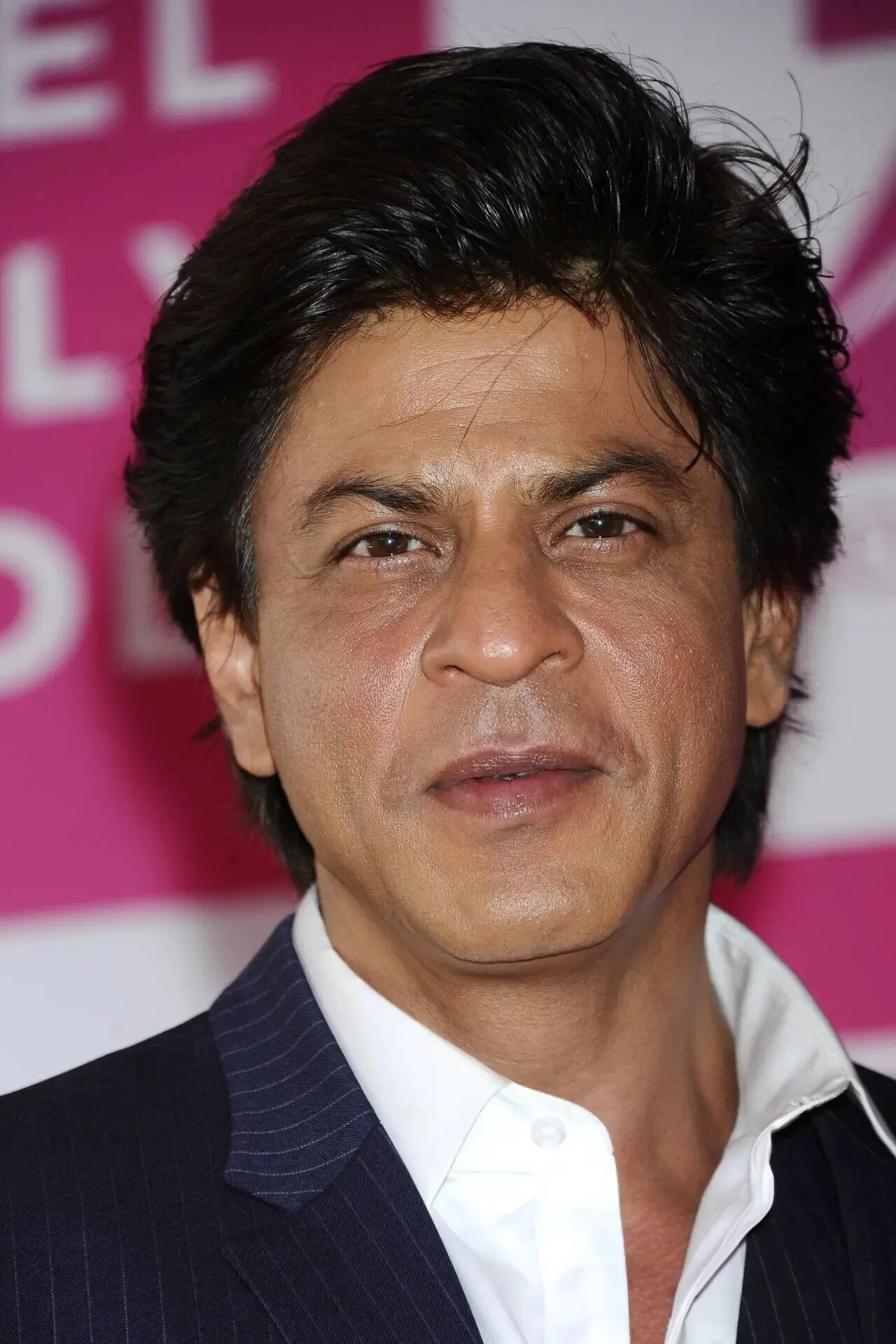 Щаруд хам актер индийский. Шарук хан актёр. Shah rukh 2023. Шахрукх кхан 2023 в рост. Шахрукх кхан какой.