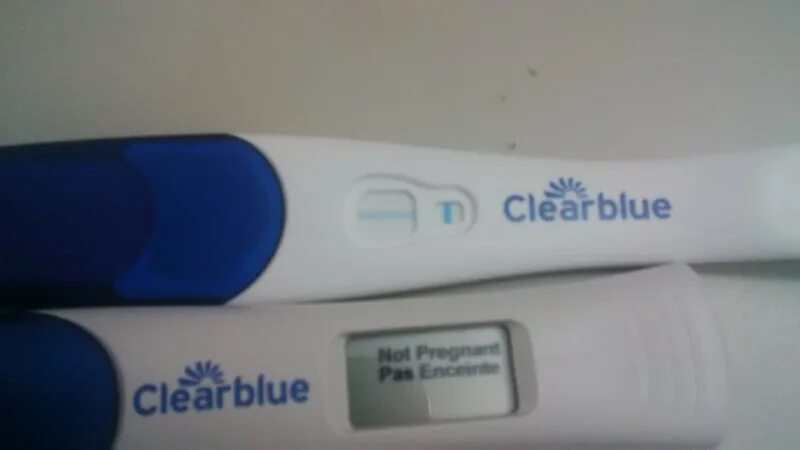 Тест клеар блю фото положительного теста. Слабоположительный тест clearblue. clearblue слабоположительные тесты. 8 дпо тест клеар блю. слабоположительный тест на беременность клеар блю.