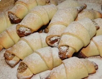 Рогалики с орехами
