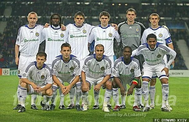 Фк 2000 состав. Динамо киев 2008. реал динамо киев 2000. фк динамо киев 2008-2011. динамо киев состав.